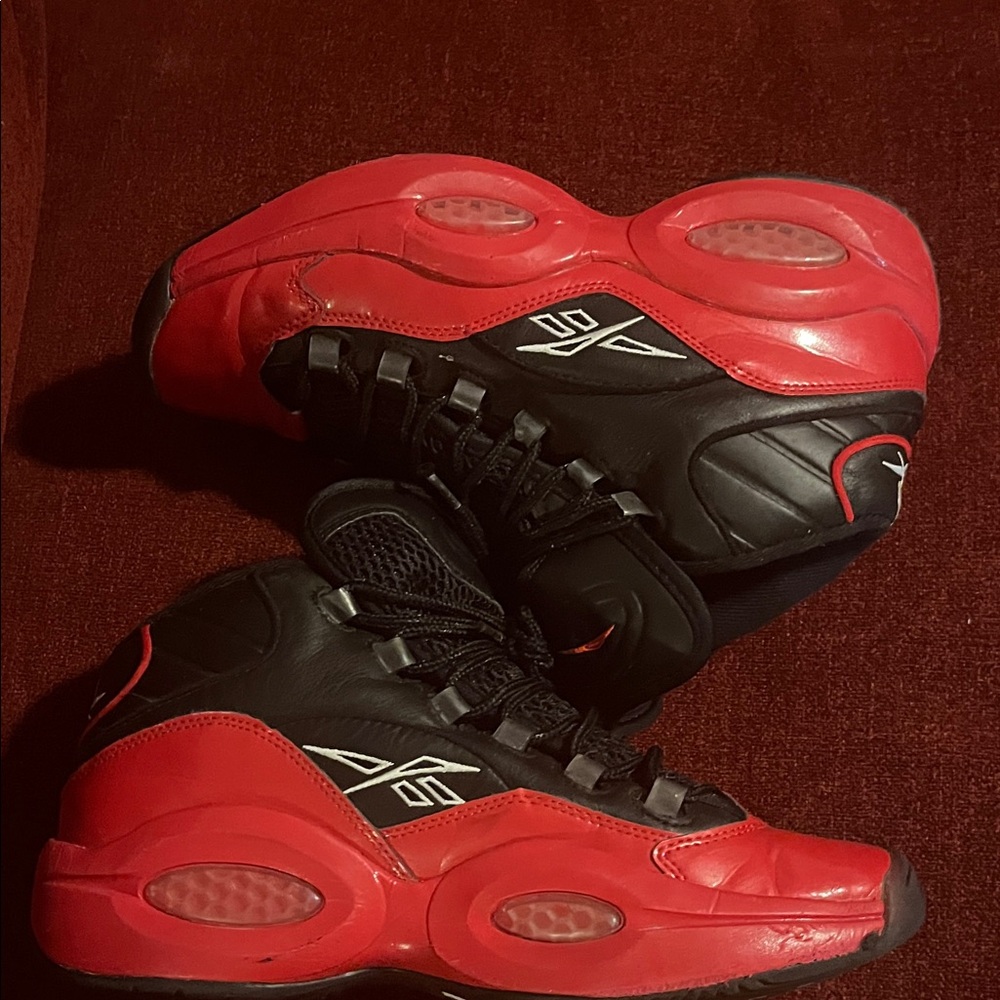 Reebok Black and Red Athletic Shoes - Picture 4 of 6